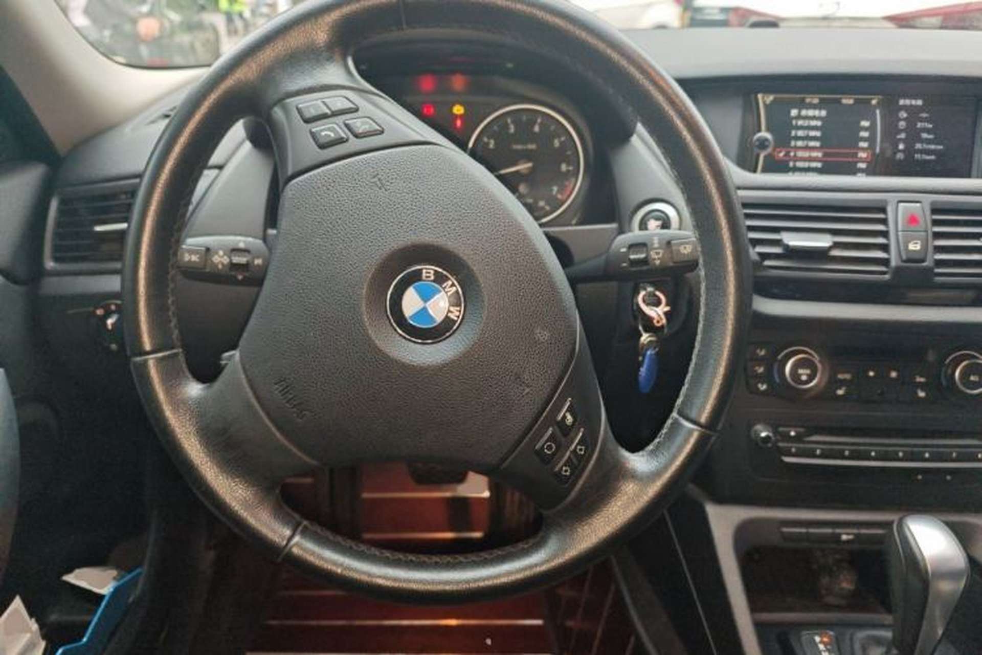 Used BMW X1 2012 sDrive18i Luxury Model Steering Wheel