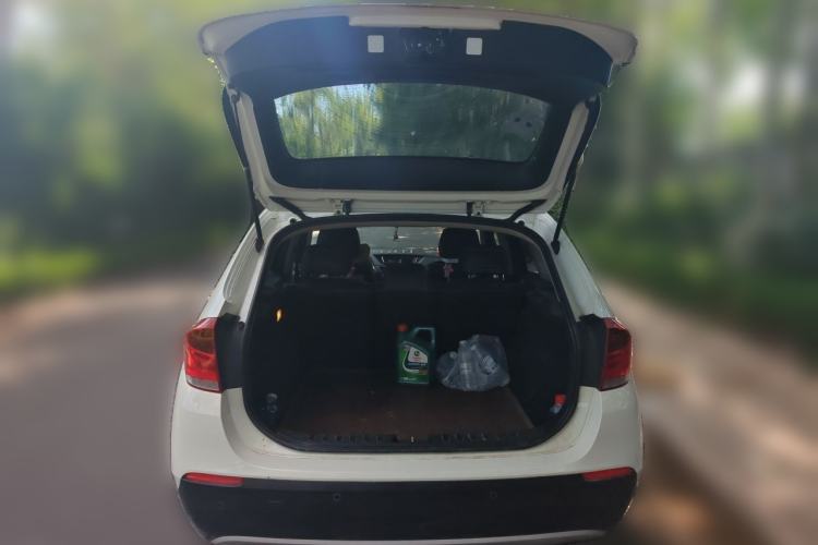 Used BMW X1 2012 sDrive18i Fashion Model Trunk