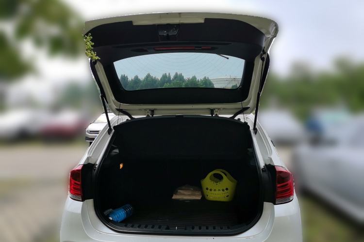 Used BMW X1 2012 sDrive18i Luxury Edition Trunk