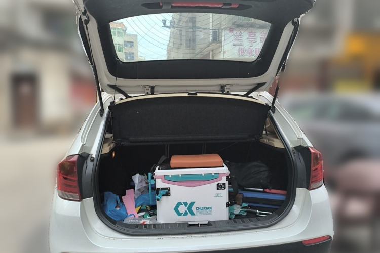Used BMW X1 2012 xDrive20i Trunk