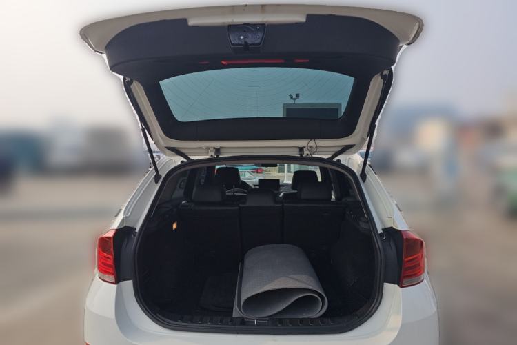 Used BMW X1 2012 sDrive18i Luxury Edition Trunk