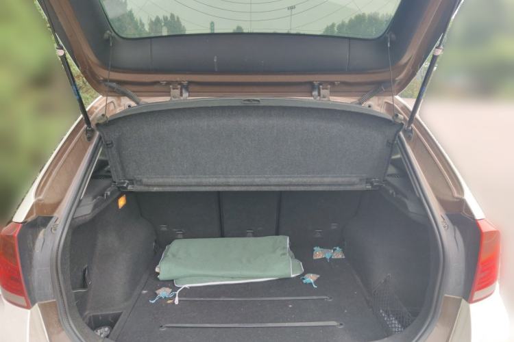 Used BMW X1 2012 sDrive18i Luxury Edition Trunk