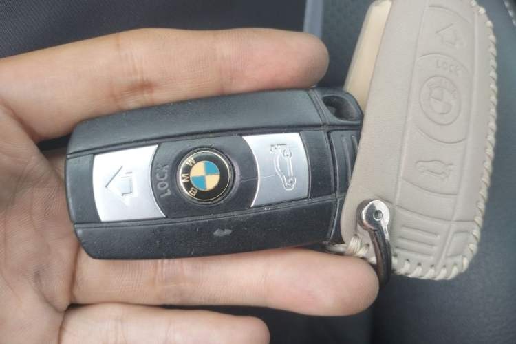 Used BMW X1 2012 sDrive18i Fashion Model Vehicle Key