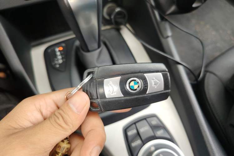 Used BMW X1 2012 sDrive18i Luxury Edition Vehicle Key