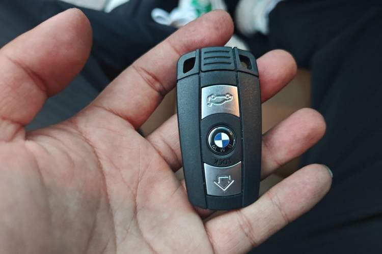 Used BMW X1 2012 xDrive20i Luxury Model Vehicle Key