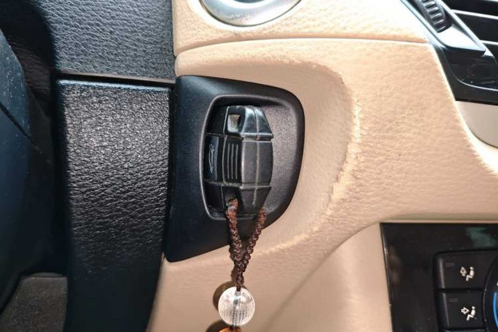 Used BMW X1 2012 sDrive18i Luxury Edition Vehicle Key