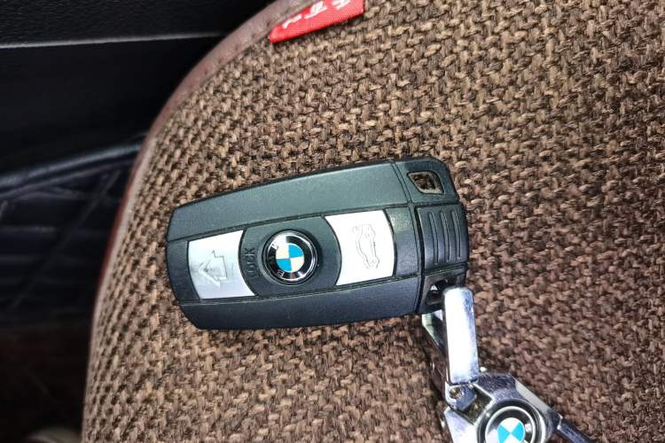 Used BMW X1 2012 sDrive18i Luxury Model Vehicle Key