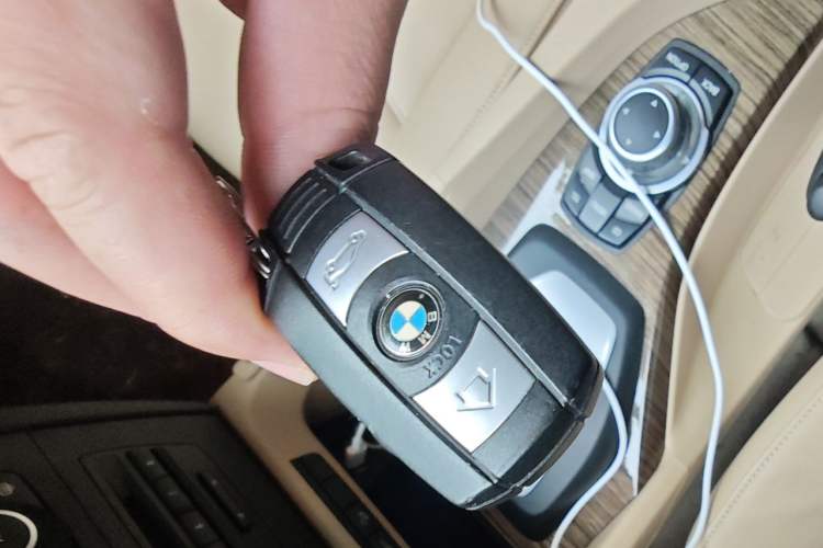 Used BMW X1 2012 xDrive20i Vehicle Key