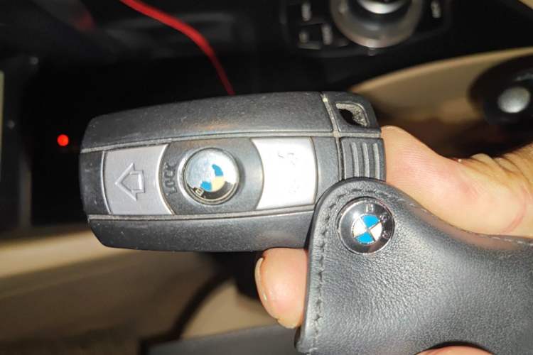 Used BMW X1 2012 sDrive18i Luxury Edition Vehicle Key