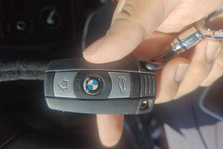 Used BMW X1 2012 sDrive18i Fashion Model Vehicle Key