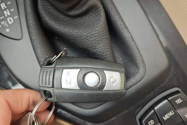 Used BMW X1 2012 sDrive18i Luxury Edition Vehicle Key