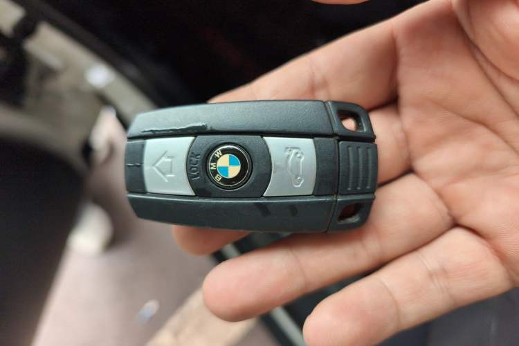 Used BMW X1 2012 sDrive18i Luxury Edition Vehicle Key
