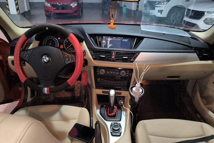 Used BMW X1 2012 sDrive18i Luxury Edition Center Console
