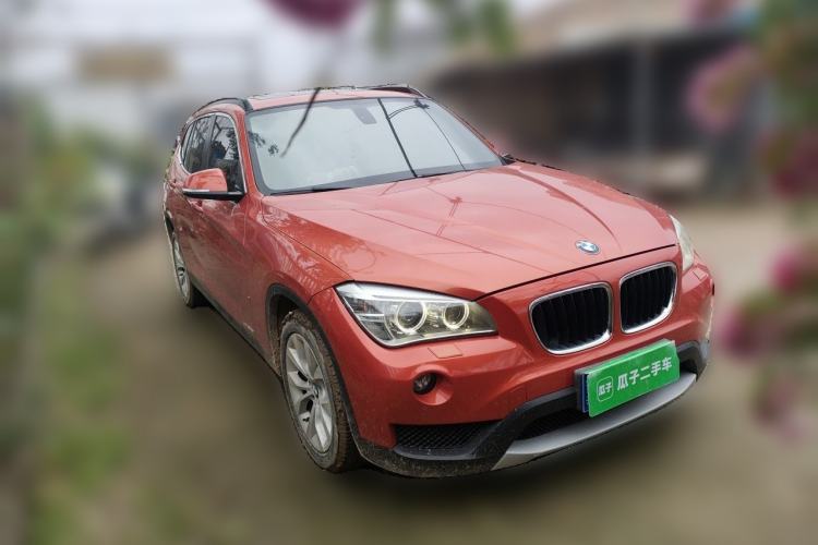 Used BMW X1 2012 sDrive18i Luxury Edition Front Right 45 Deg