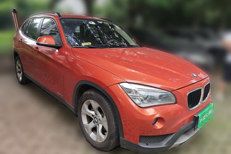 Used BMW X1 2012 sDrive18i Luxury Edition Front Right 45 Deg