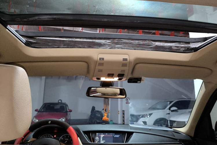 Used BMW X1 2012 sDrive18i Luxury Edition Headliner