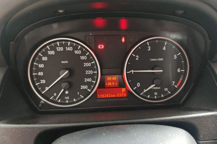 Used BMW X1 2012 sDrive18i Luxury Edition Instrument Cluster