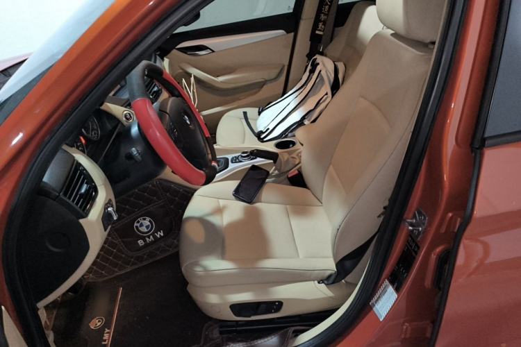 Used BMW X1 2012 sDrive18i Luxury Edition Left Front Seat