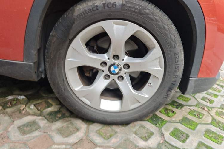 Used BMW X1 2012 sDrive18i Luxury Edition Right Front Wheel Hub