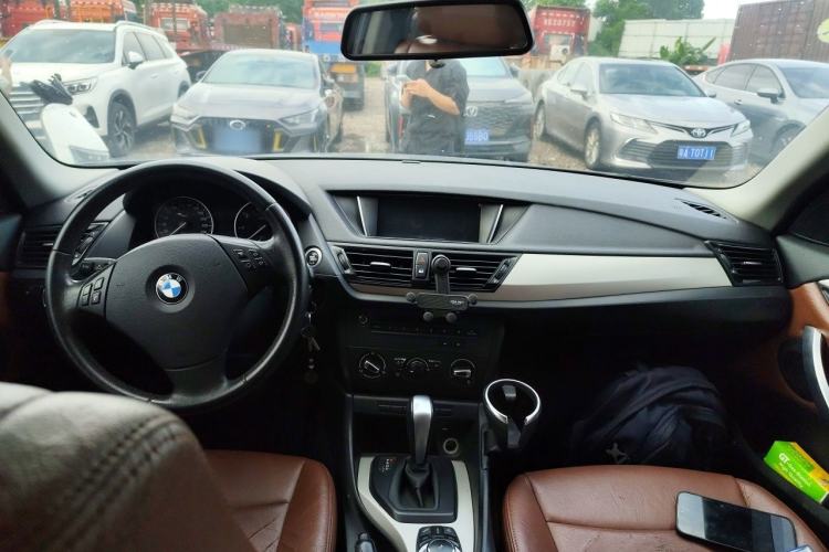 Used BMW X1 2013 sDrive18i Fashion Model Center Console