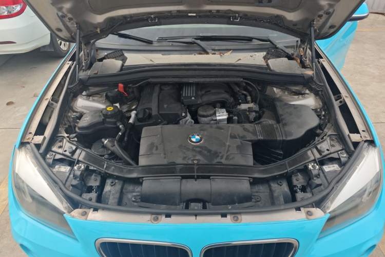Used BMW X1 2013 sDrive18i Fashion Model Engine Bay