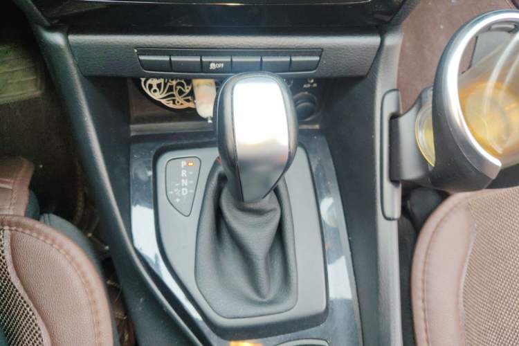 Used BMW X1 2013 sDrive18i Sport Design Package Gear Lever