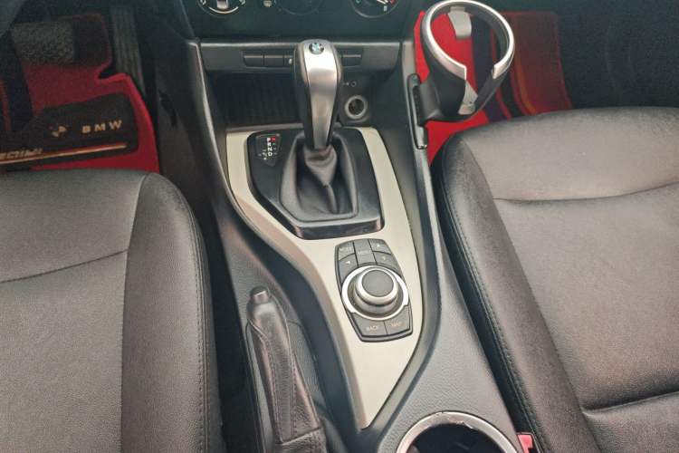 Used BMW X1 2013 sDrive18i Fashion Model Gear Lever