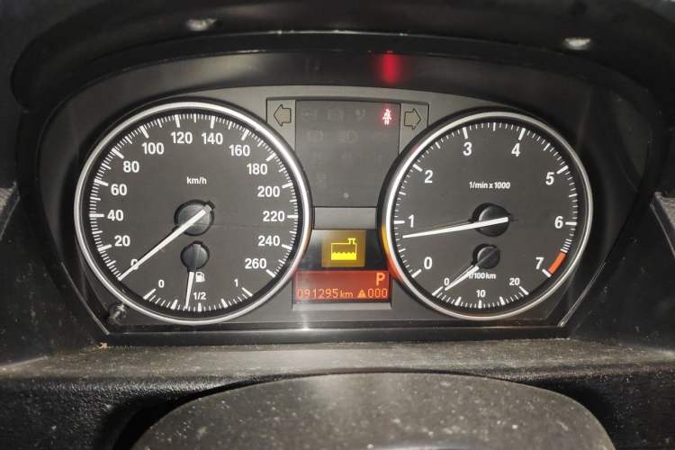 Used BMW X1 2013 sDrive18i Fashion Model Instrument Cluster