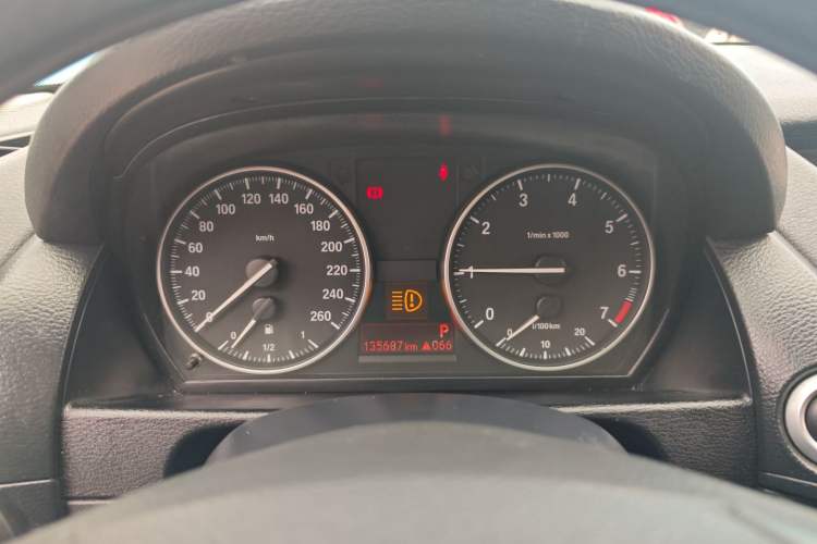 Used BMW X1 2013 sDrive18i Fashion Model Instrument Cluster