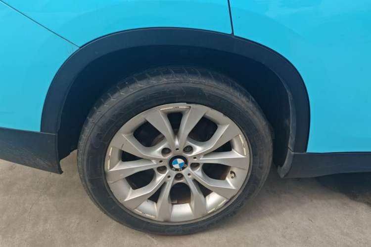 Used BMW X1 2013 sDrive18i Fashion Model Right Rear Wheel Hub