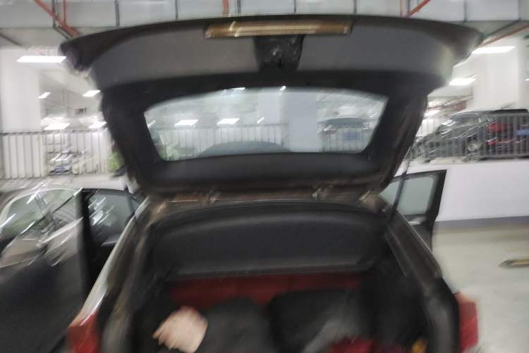Used BMW X1 2013 sDrive18i Fashion Model Trunk