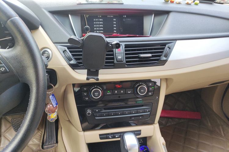 Used BMW X1 2013 sDrive18i Leading Model Audio And AC Panel