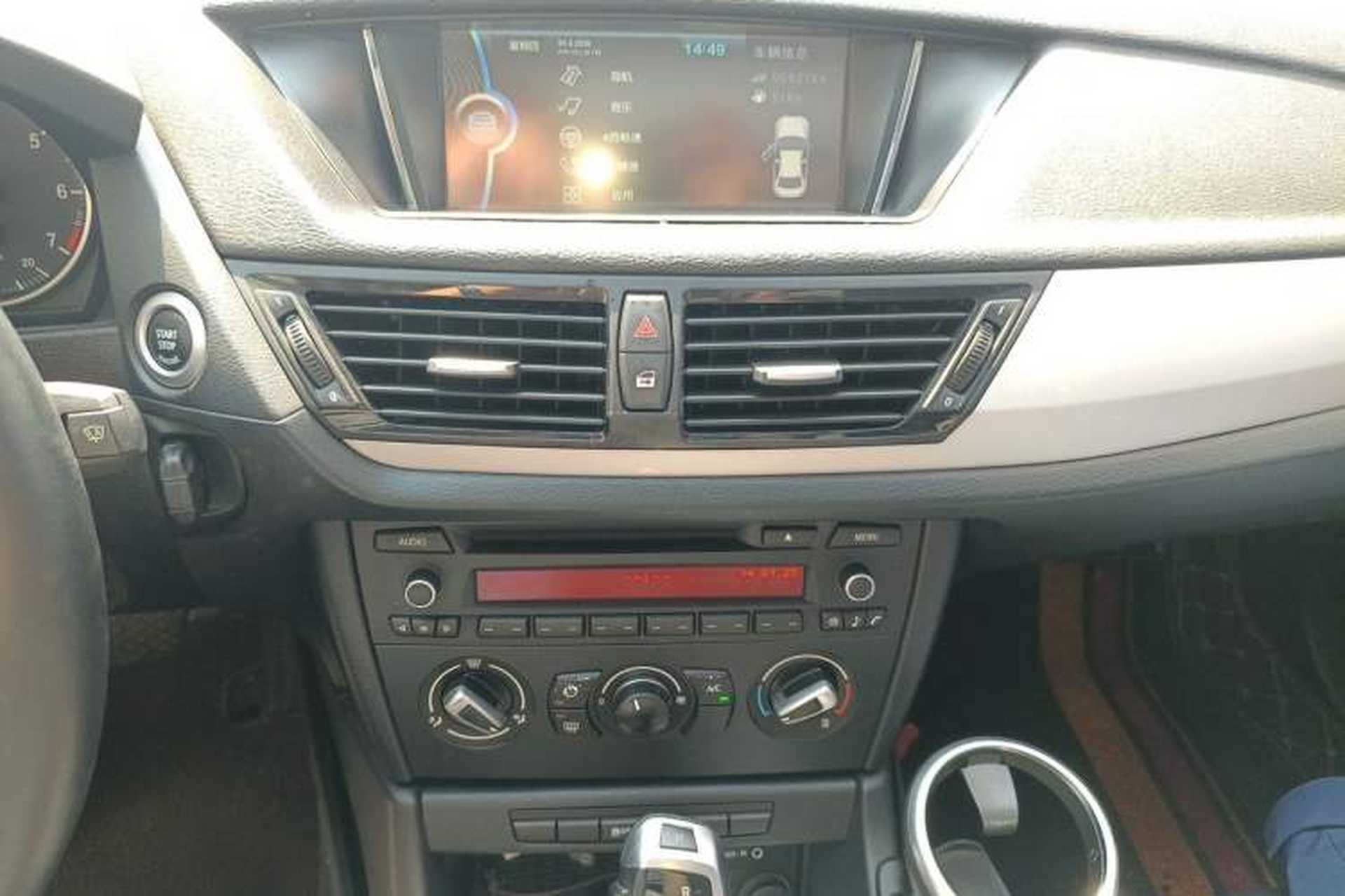 Used BMW X1 2013 sDrive18i Fashion Model Audio And AC Panel