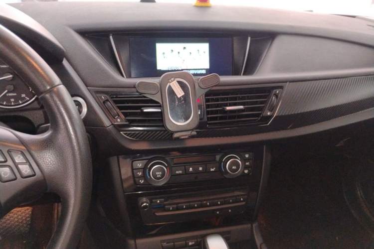 Used BMW X1 2013 sDrive18i Leading Model Audio And AC Panel