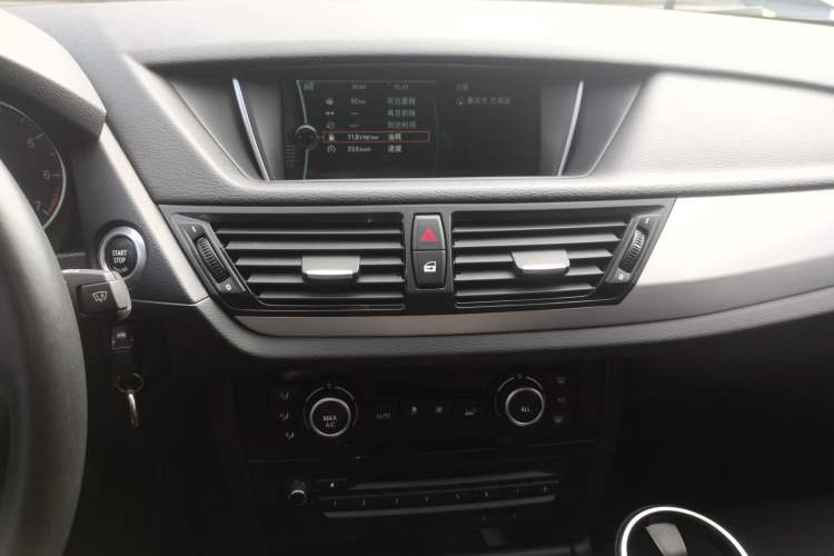 Used BMW X1 2013 sDrive18i Leading Model Audio And AC Panel
