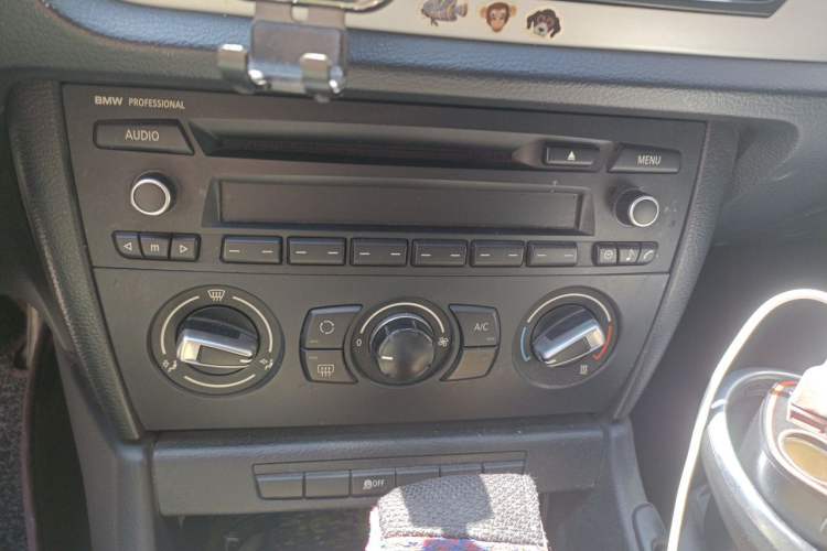 Used BMW X1 2013 sDrive18i Fashion Model Audio And AC Panel