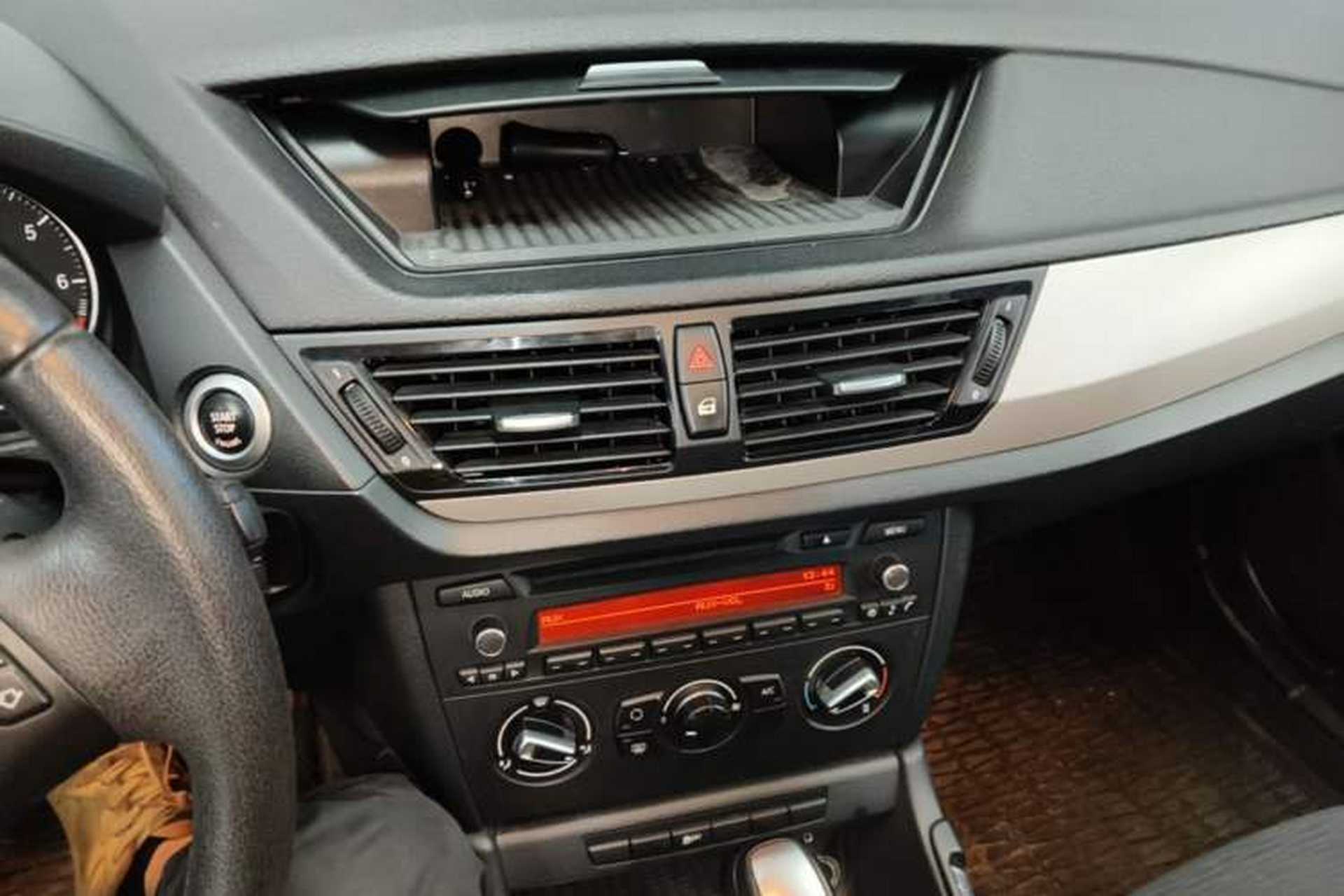 Used BMW X1 2013 sDrive18i Fashion Model Audio And AC Panel