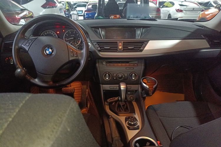 Used BMW X1 2013 sDrive18i Fashion Model Center Console