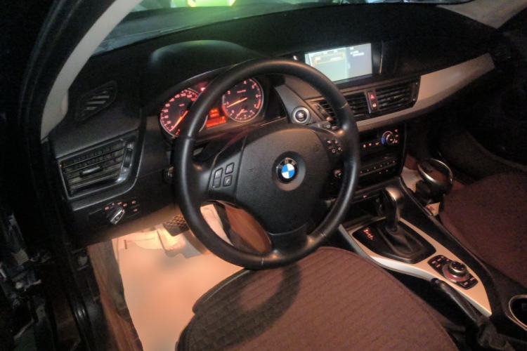 Used BMW X1 2013 sDrive18i Fashion Model Center Console