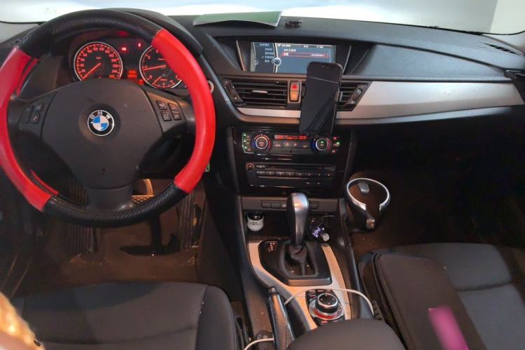 Used BMW X1 2013 sDrive18i Leading Model Center Console