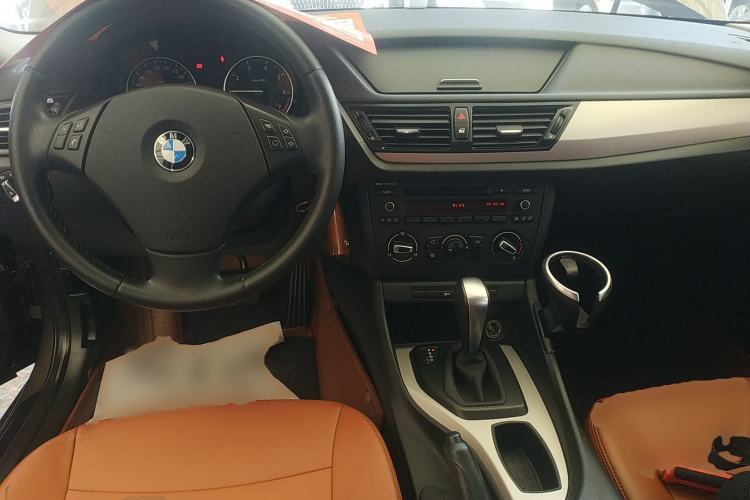 Used BMW X1 2013 sDrive18i Fashion Model Center Console
