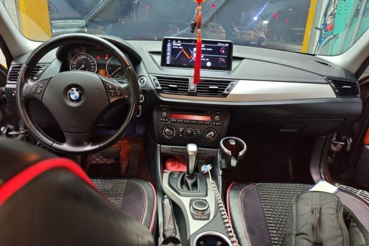 Used BMW X1 2013 sDrive18i Fashion Model Center Console
