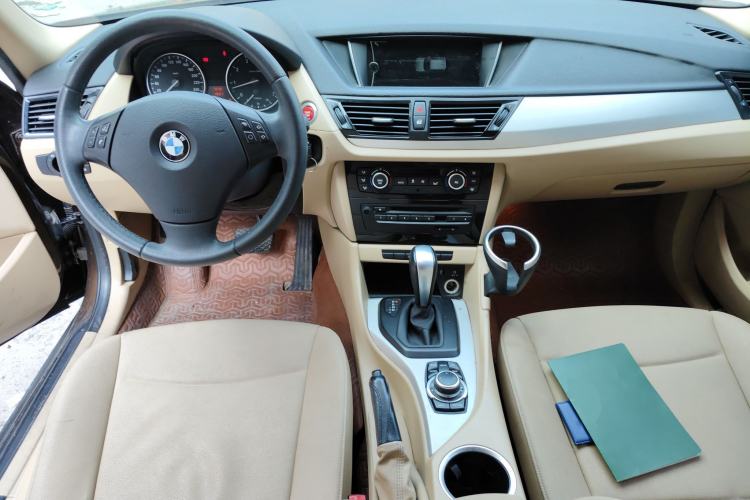 Used BMW X1 2013 sDrive18i Fashion Model Center Console
