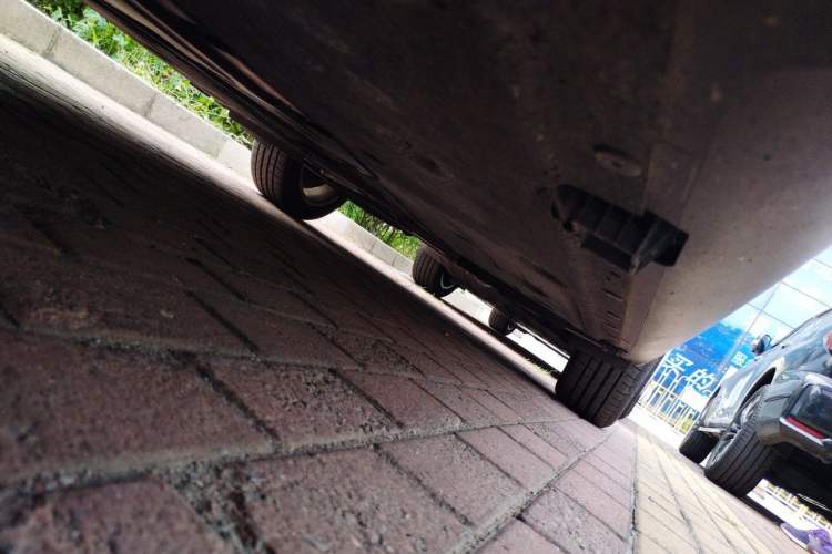 Used BMW X1 2013 sDrive18i Fashion Model Chassis Front Left