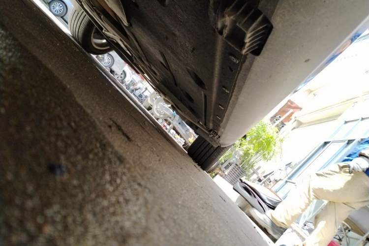 Used BMW X1 2013 sDrive18i Fashion Model Chassis Front Left