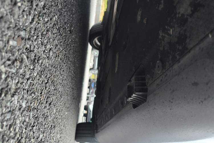 Used BMW X1 2013 sDrive18i Leading Model Chassis Front Left
