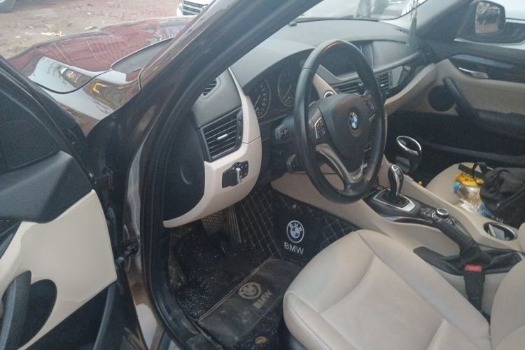 Used BMW X1 2013 xDrive20i X Design Package Driver Seat
