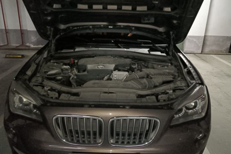 Used BMW X1 2013 xDrive20i X Design Package Engine Bay