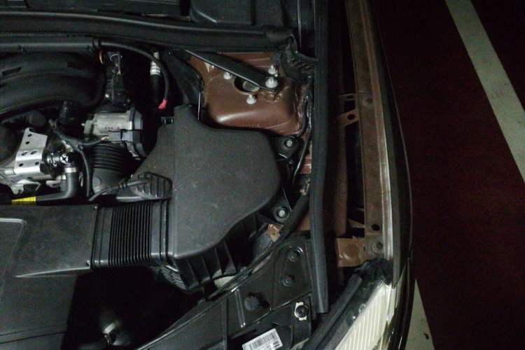 Used BMW X1 2013 sDrive18i Leading Model Engine Bay Left