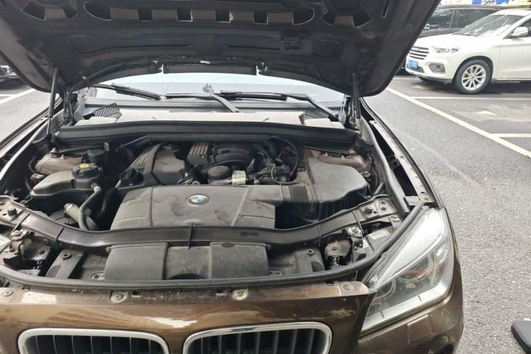 Used BMW X1 2013 sDrive18i Leading Model Engine Bay Left